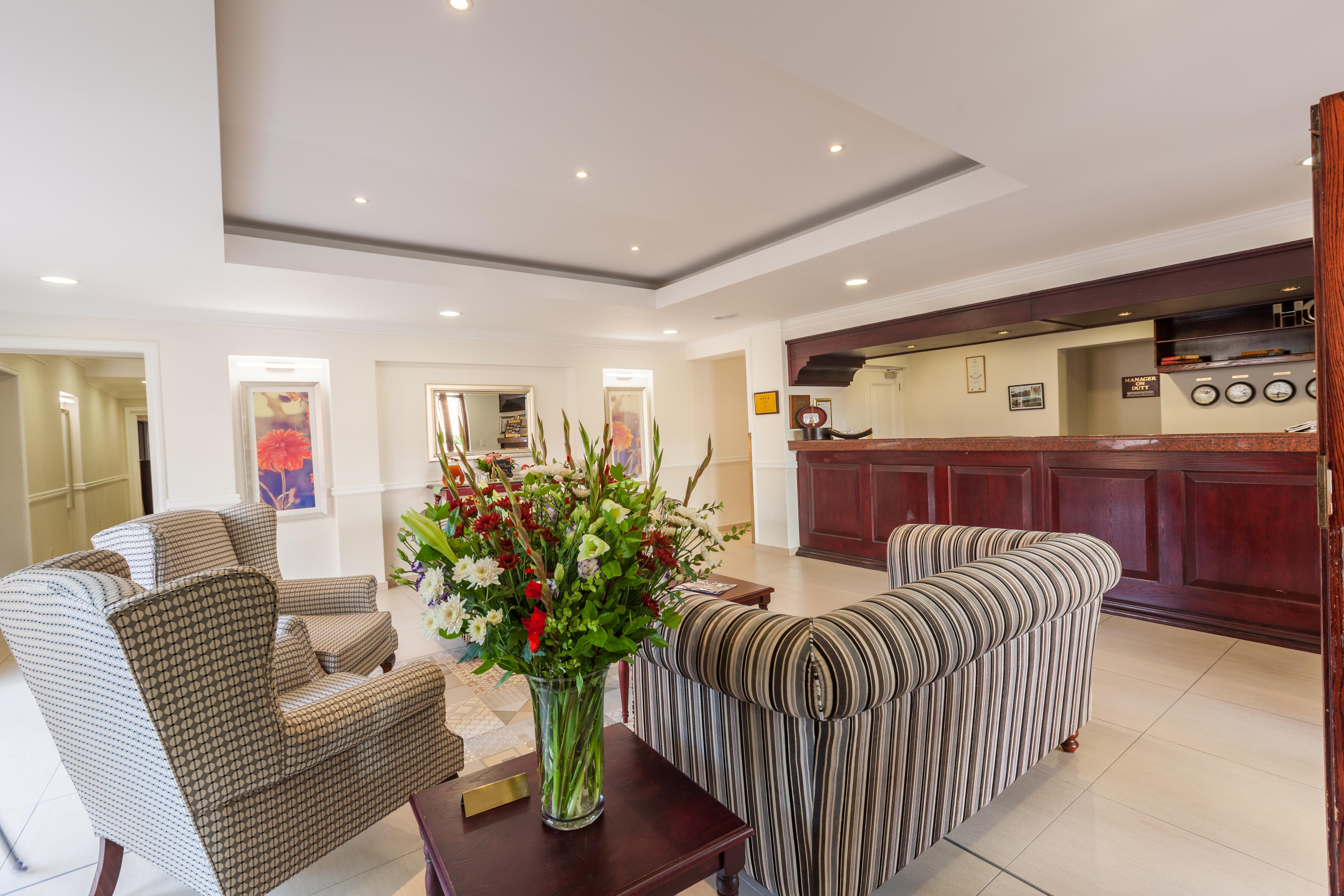 Courtyard Hotel Rosebank Johannesburgo Exterior foto